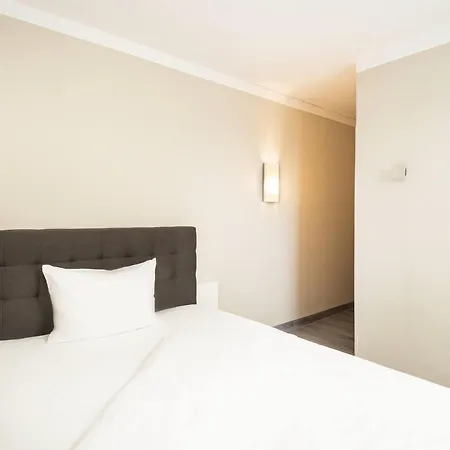 Elaya Hotel Hannover City, Trademark By Wyndham-2
